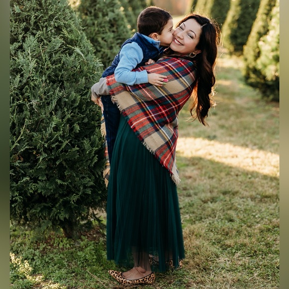 Meet your Posher, Natalia - Picture 2 of 6